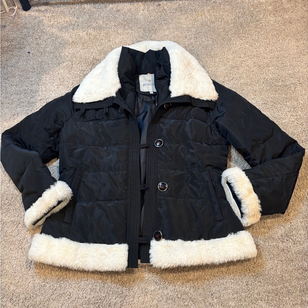 Women's Black Bomber Jacket with Faux Fur Trim like new